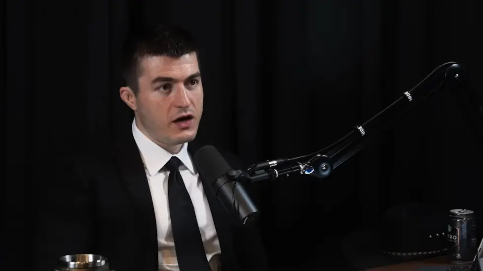 Joe Rogan: Comedy, Controversy, Aliens, UFOs, Putin, CIA, and Freedom | Lex Fridman Podcast #300 027