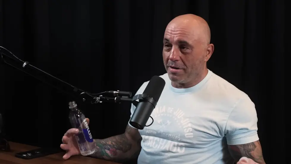 Joe Rogan: Comedy, Controversy, Aliens, UFOs, Putin, CIA, and Freedom | Lex Fridman Podcast #300 035