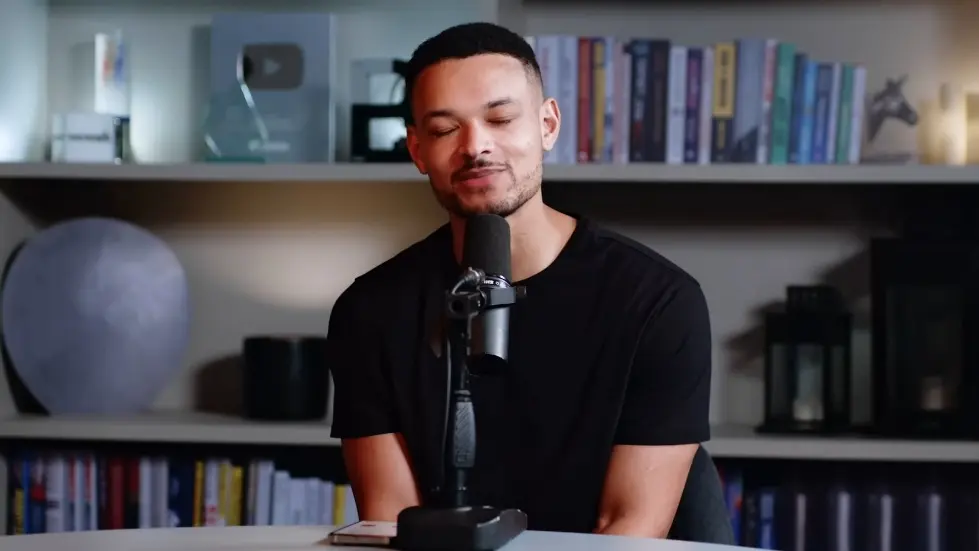 Josh Peck: The Surprising Truth Behind The 127lb Weight Loss | E238 038