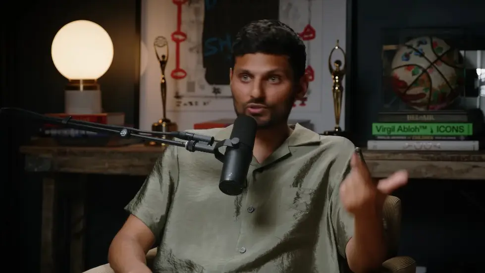 Kendall Jenner ON: Setting Boundaries & Putting Yourself First For SUCCESS & HAPPINESS | Jay Shetty 006