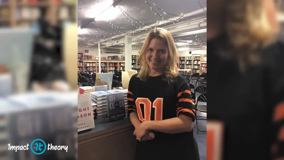 Manipulate Your Sense of Time With 3 Steps | Laura Vanderkam on Impact Theory 002