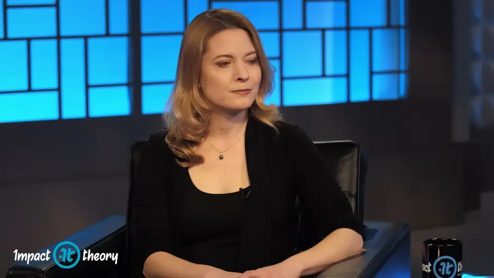 Manipulate Your Sense of Time With 3 Steps | Laura Vanderkam on Impact Theory 013