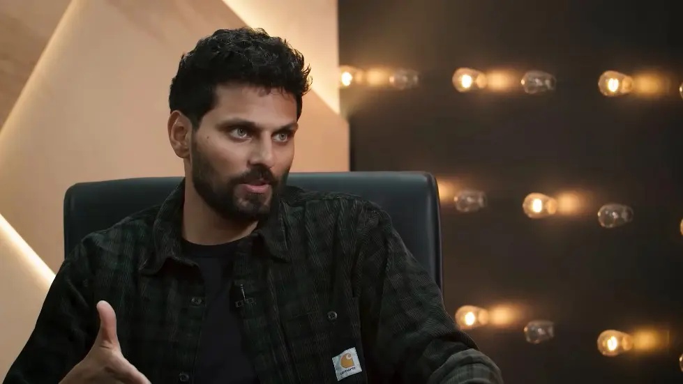 The 3 KEY SIGNS That Relationship Will Last! (How To Find Love) | Lewis Howes & Jay Shetty 011