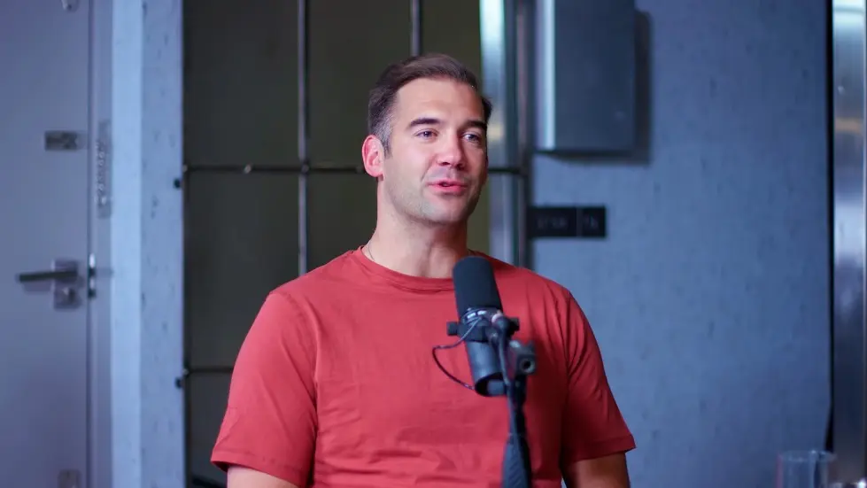 Lewis Howes: The Single Biggest Killer Of Relationships | E134 007