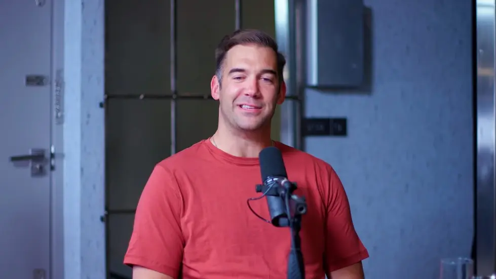 Lewis Howes: The Single Biggest Killer Of Relationships | E134 035