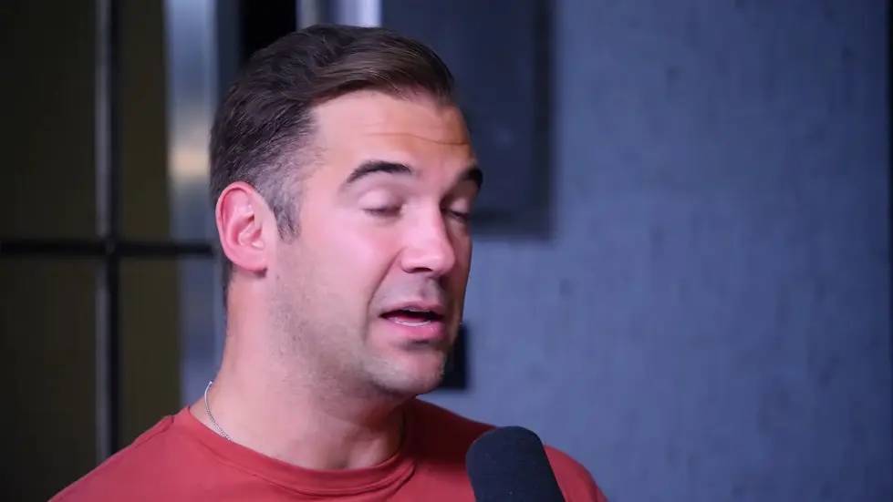 Lewis Howes: The Single Biggest Killer Of Relationships | E134 037