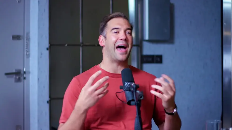 Lewis Howes: The Single Biggest Killer Of Relationships | E134 040