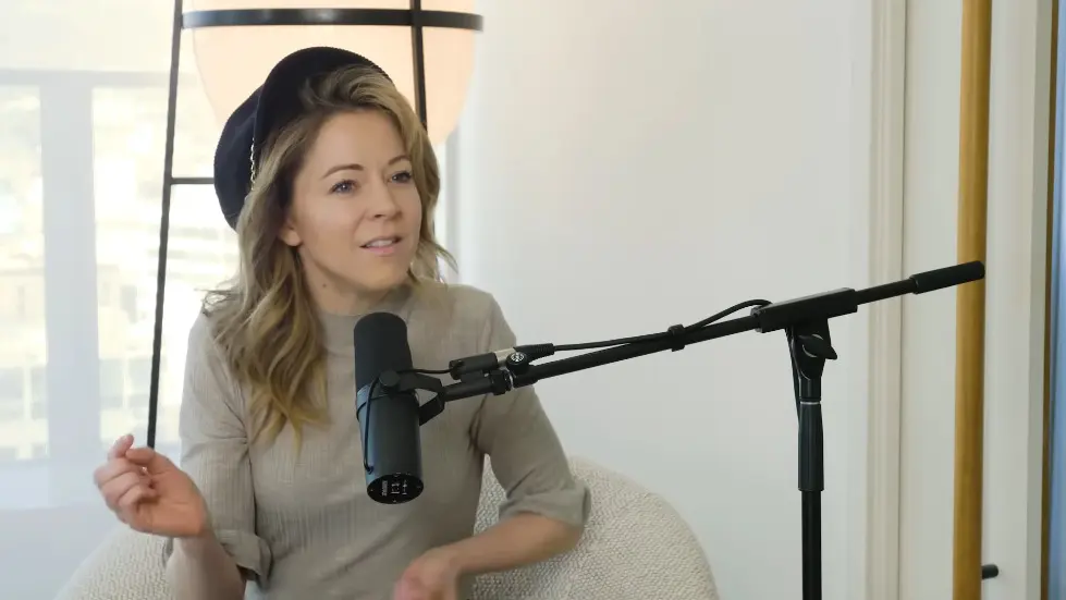 How To REMOVE TOXIC PEOPLE & Thoughts From Your Life! | Lindsey Stirling 007