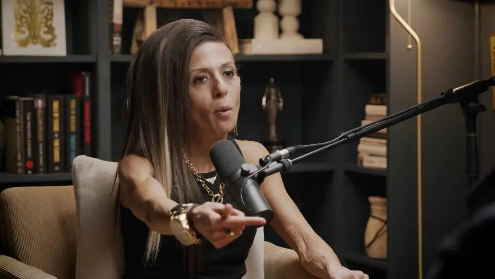 If You Want To COMPLETELY CHANGE Your Life In 7 Days, WATCH THIS! | Lisa Bilyeu 010