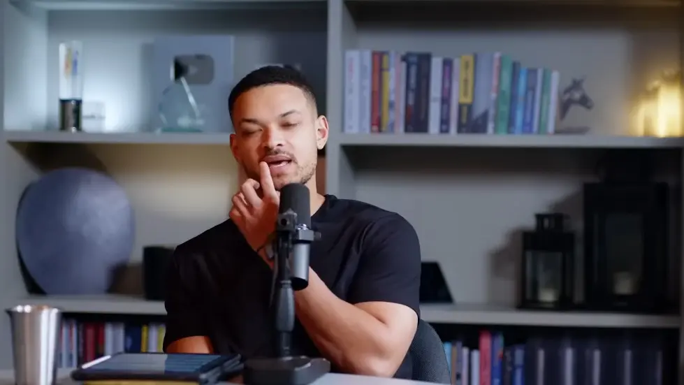 Lucy Hale Opens Up For The First Time About Eating Disorders, Relationships & Addiction | E224 013