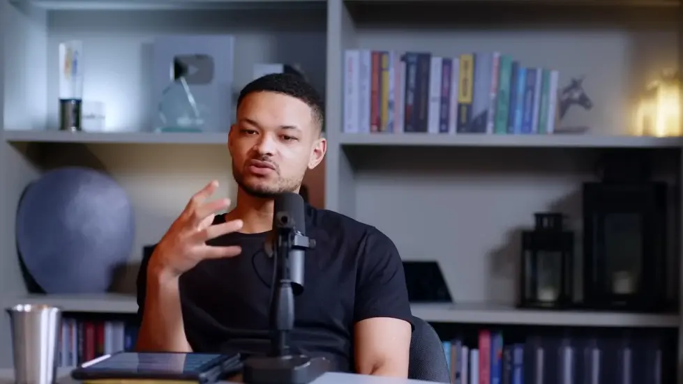 Lucy Hale Opens Up For The First Time About Eating Disorders, Relationships & Addiction | E224 030