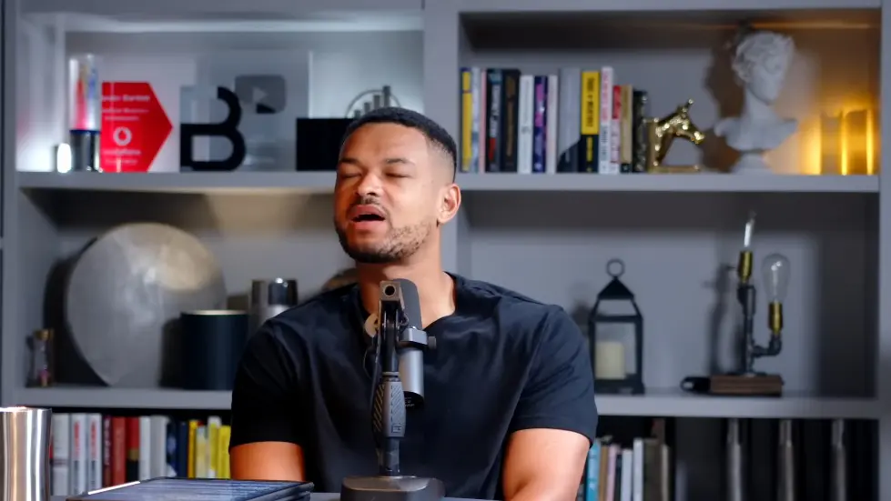 Maisie Williams: The Painful Past Of A Game Of Thrones Star | E181 005