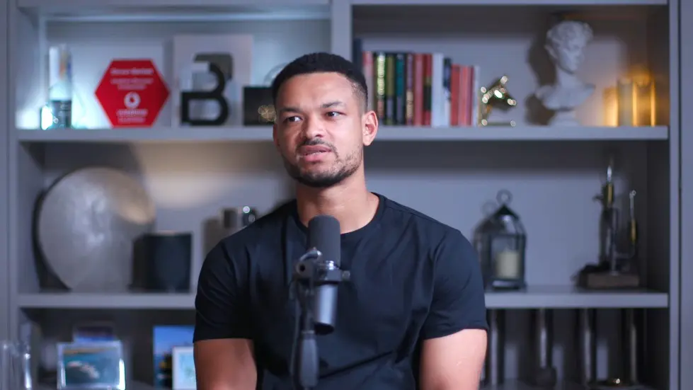 Malcolm Gladwell: Working From Home Is Destroying Us! | E162 047