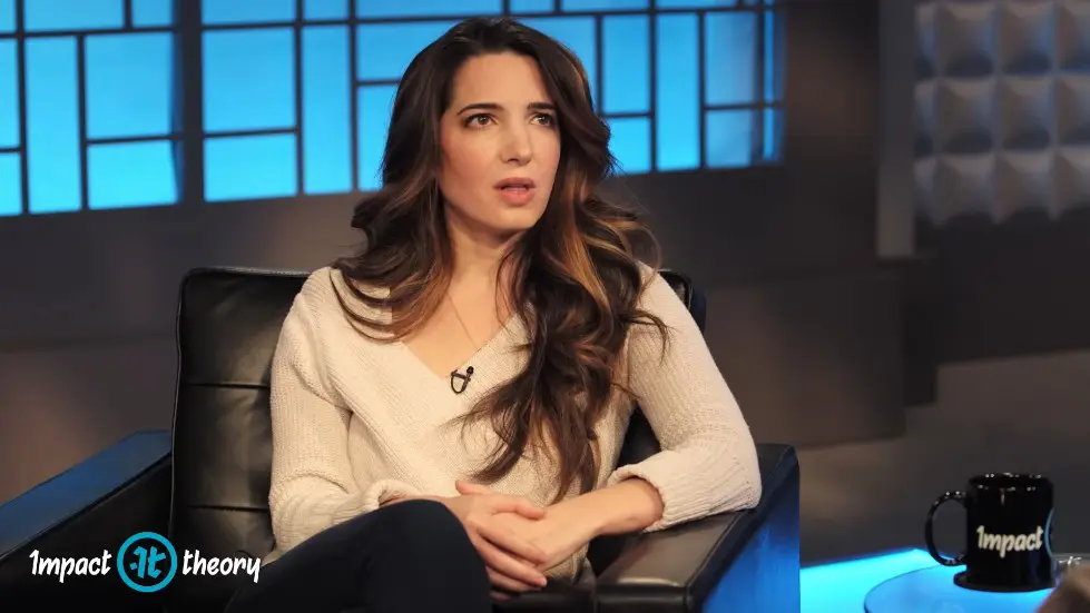 Stop Fearing Rejection & Be The Real You | Marie Forleo on Impact Theory 024
