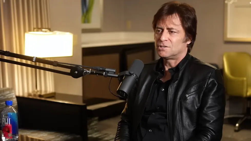 Max Tegmark: The Case for Halting AI Development | Lex Fridman Podcast #371 007