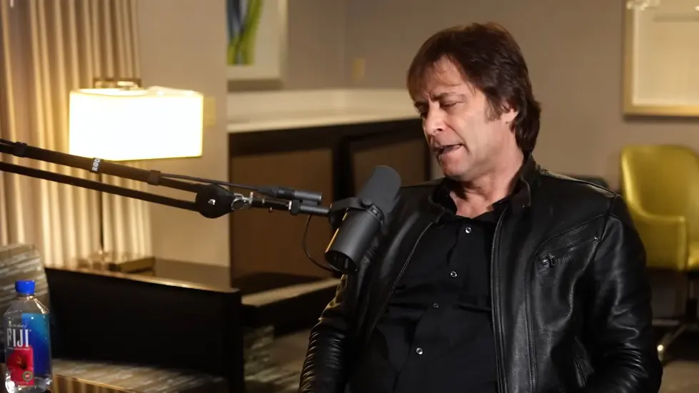 Max Tegmark: The Case for Halting AI Development | Lex Fridman Podcast #371 020