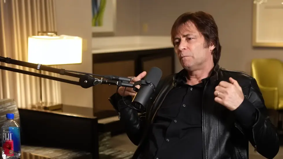 Max Tegmark: The Case for Halting AI Development | Lex Fridman Podcast #371 031