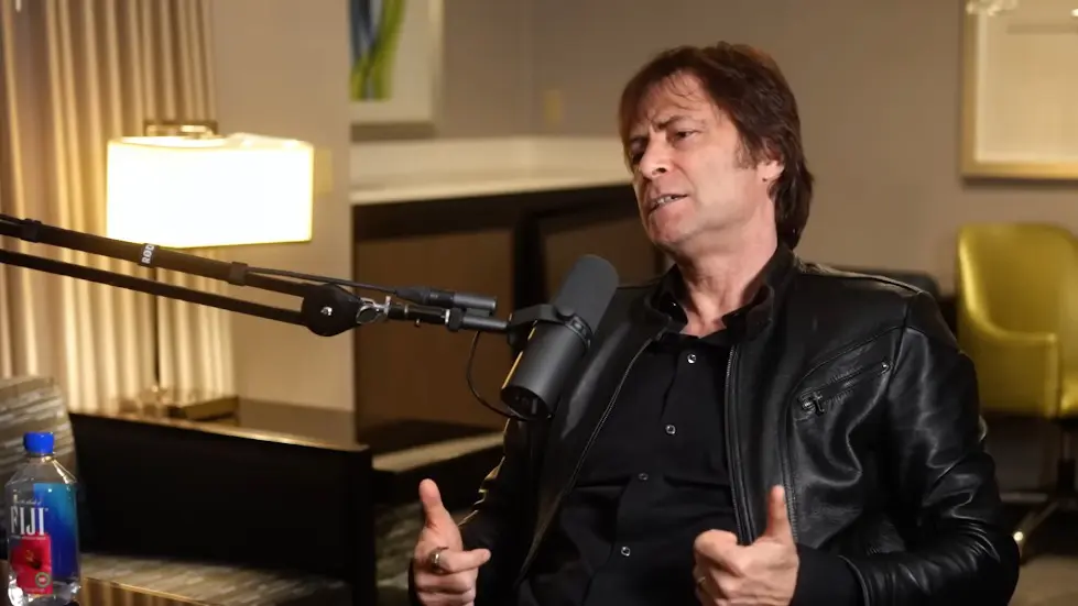 Max Tegmark: The Case for Halting AI Development | Lex Fridman Podcast #371 039