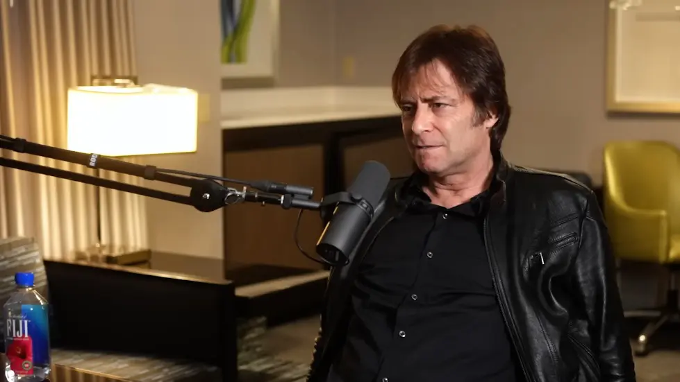 Max Tegmark: The Case for Halting AI Development | Lex Fridman Podcast #371 061