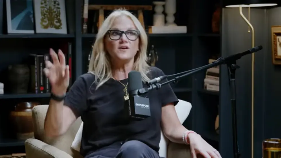 Mel Robbins ON: If You STRUGGLE With Stress & Anxiety, This Will CHANGE Your Life! | Jay Shetty 029