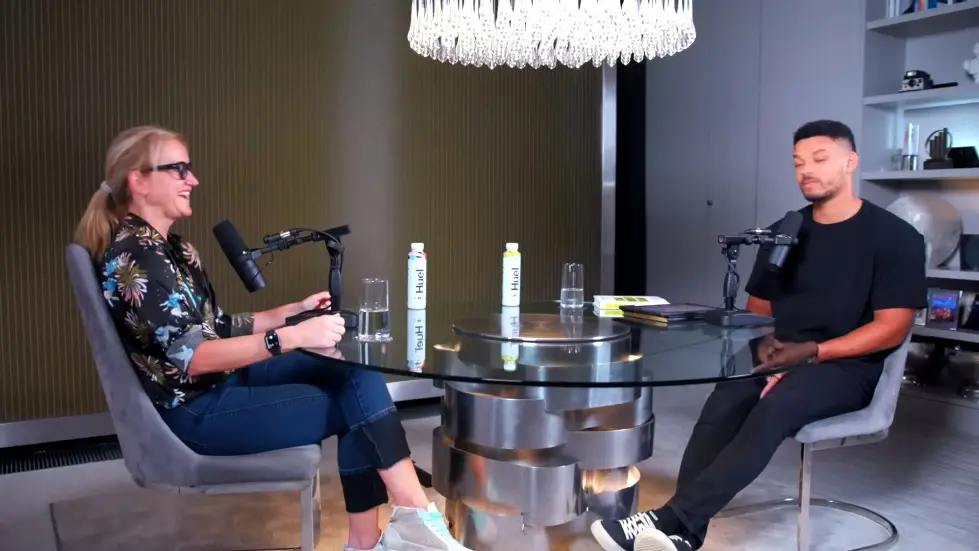 Mel Robbins: This One Hack Will Unlock Your Happier Life | E108 007