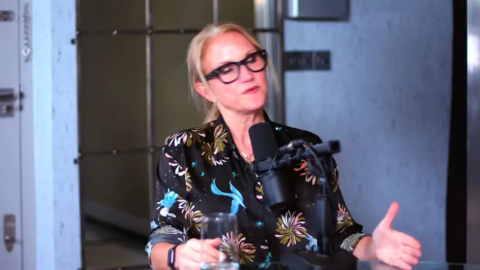 Mel Robbins: This One Hack Will Unlock Your Happier Life | E108 019