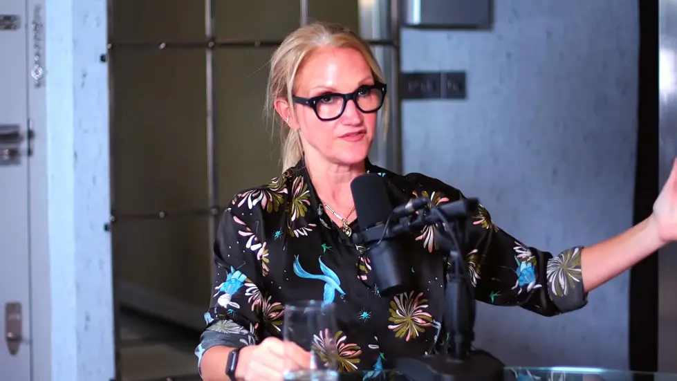 Mel Robbins: This One Hack Will Unlock Your Happier Life | E108 029