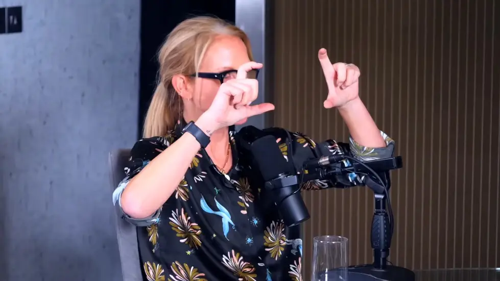 Mel Robbins: This One Hack Will Unlock Your Happier Life | E108 032