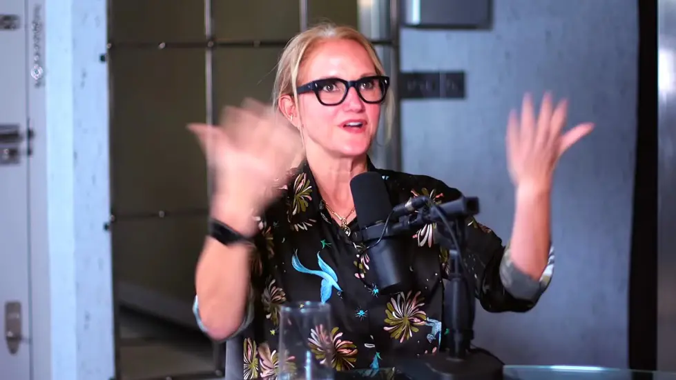 Mel Robbins: This One Hack Will Unlock Your Happier Life | E108 039