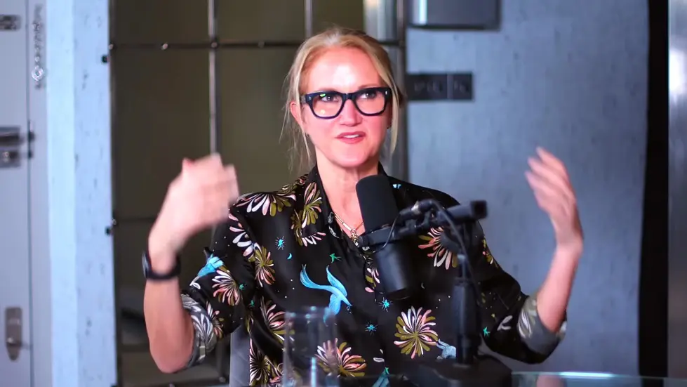 Mel Robbins: This One Hack Will Unlock Your Happier Life | E108 042
