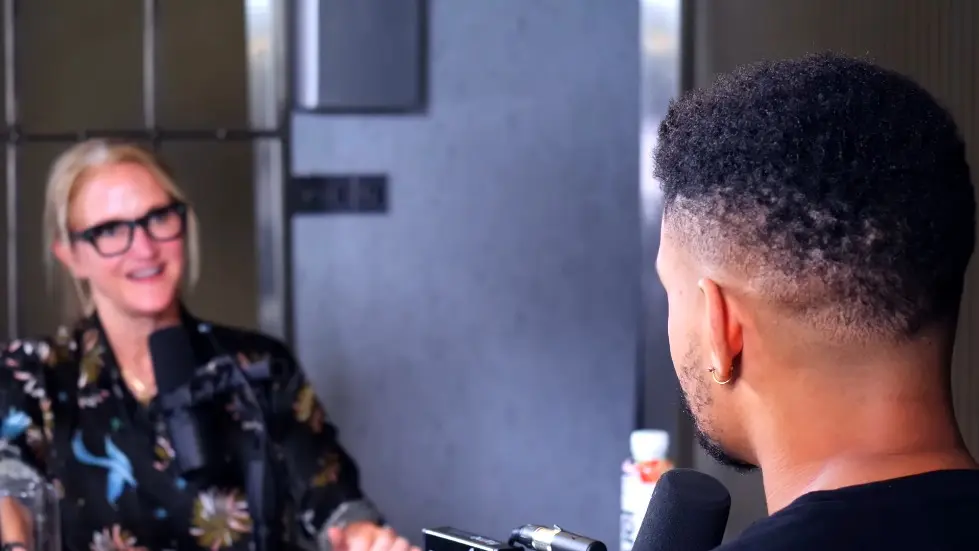 Mel Robbins: This One Hack Will Unlock Your Happier Life | E108 051