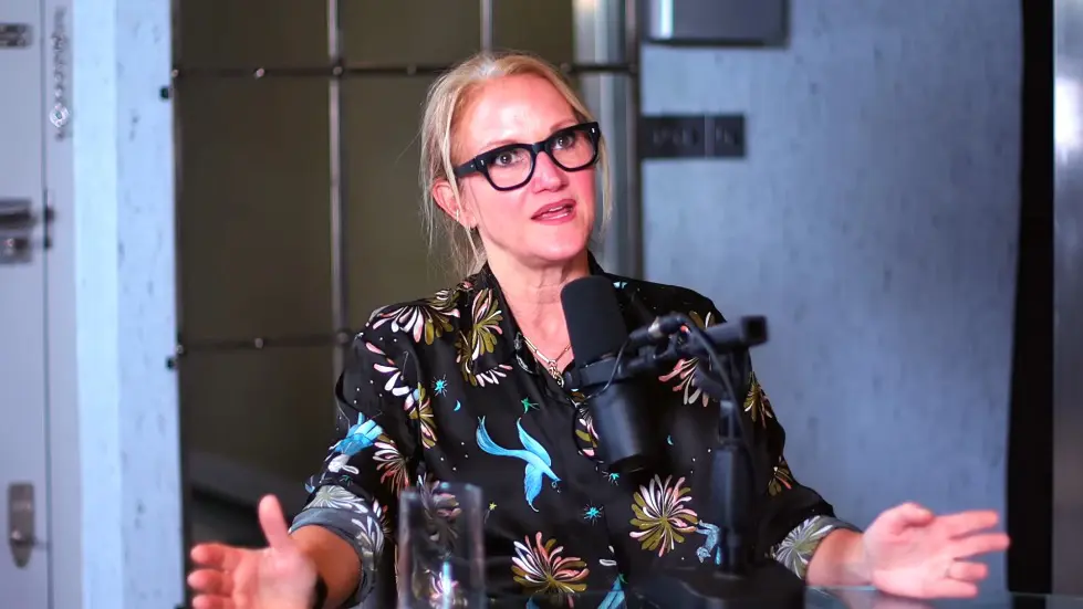 Mel Robbins: This One Hack Will Unlock Your Happier Life | E108 053