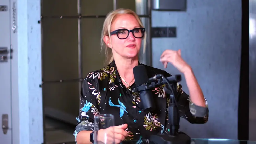 Mel Robbins: This One Hack Will Unlock Your Happier Life | E108 059