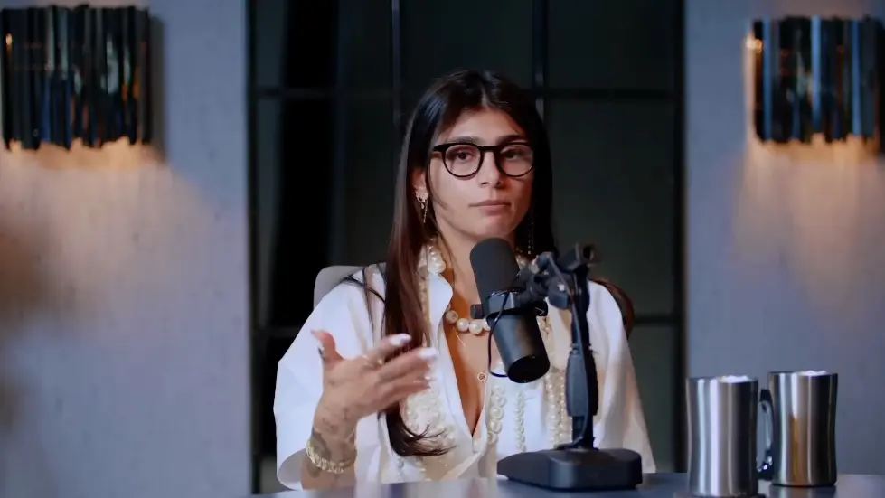 Mia Khalifa Opens Up About The Dark Side Of The Adult Entertainment Industry | E248 009