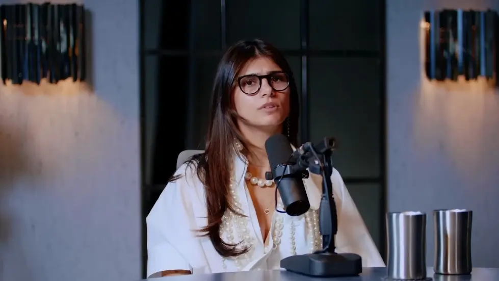 Mia Khalifa Opens Up About The Dark Side Of The Adult Entertainment Industry | E248 015