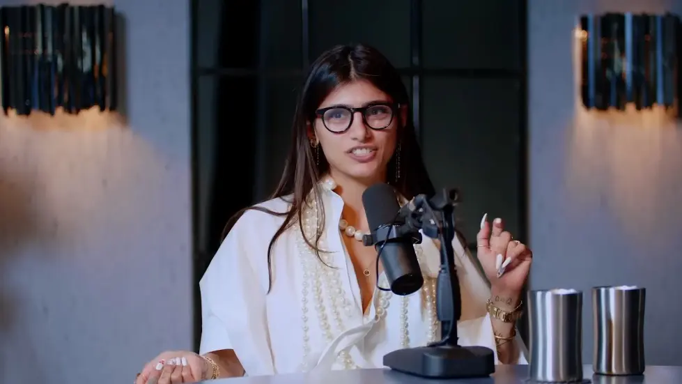 Mia Khalifa Opens Up About The Dark Side Of The Adult Entertainment Industry | E248 025