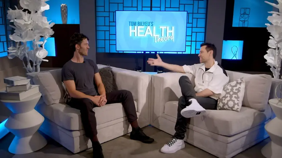 How BEING HUNGRY Helps You Prevent Disease, LOSE WEIGHT & End Inflammation! | Mike Mutzel 001