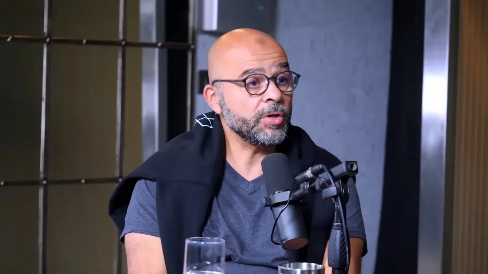 The Happiness Expert: Retrain Your Brain For Maximum Happiness: Mo Gawdat | E144 003