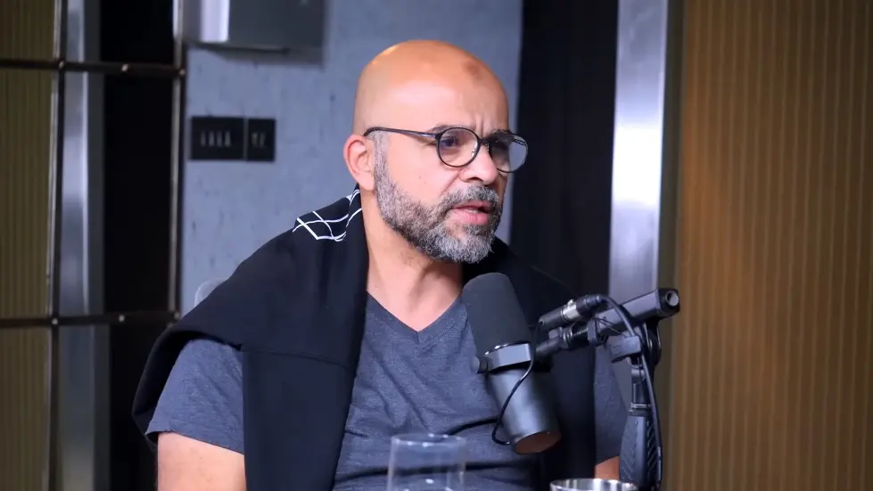 The Happiness Expert: Retrain Your Brain For Maximum Happiness: Mo Gawdat | E144 018