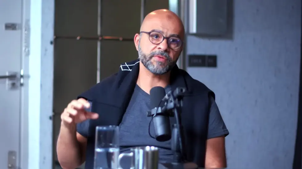 The Happiness Expert: Retrain Your Brain For Maximum Happiness: Mo Gawdat | E144 022