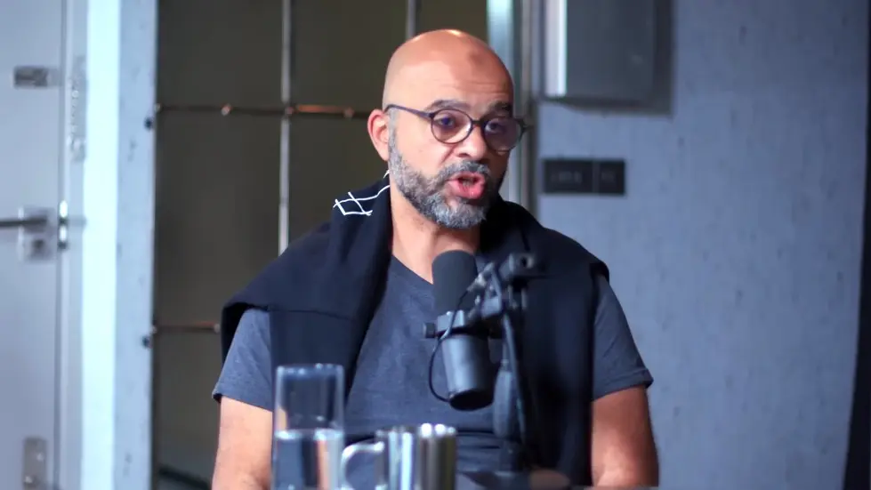 The Happiness Expert: Retrain Your Brain For Maximum Happiness: Mo Gawdat | E144 024