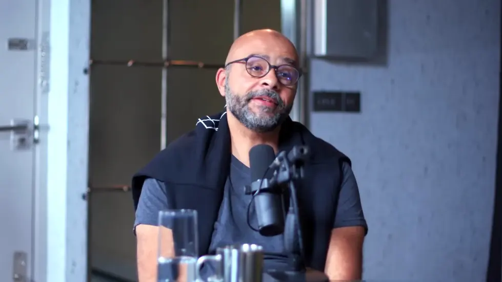 The Happiness Expert: Retrain Your Brain For Maximum Happiness: Mo Gawdat | E144 040