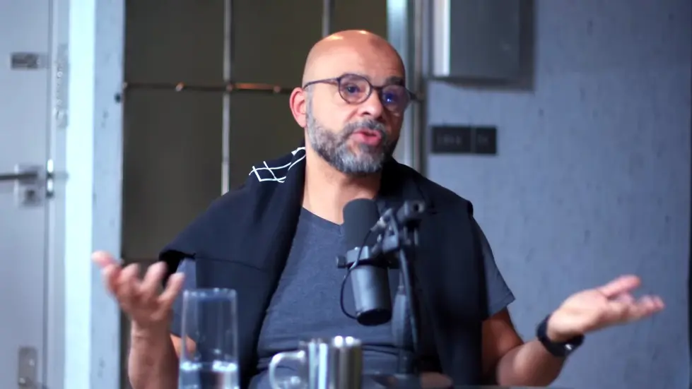 The Happiness Expert: Retrain Your Brain For Maximum Happiness: Mo Gawdat | E144 050