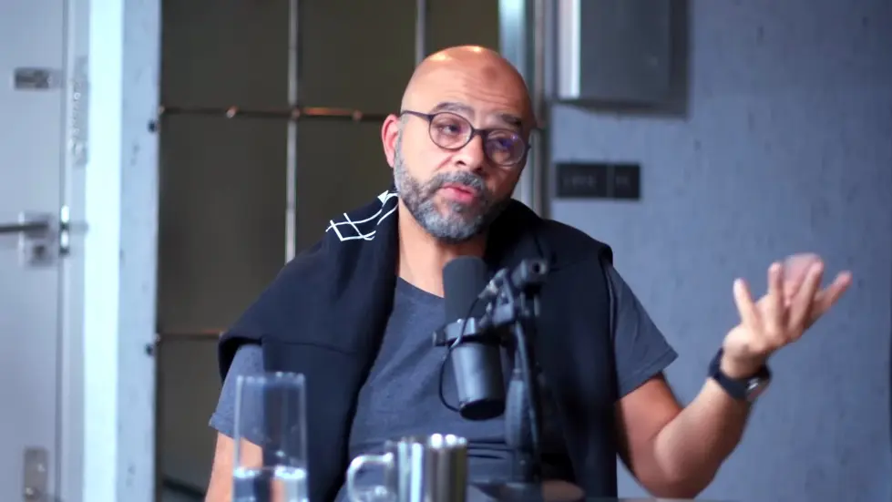 The Happiness Expert: Retrain Your Brain For Maximum Happiness: Mo Gawdat | E144 052