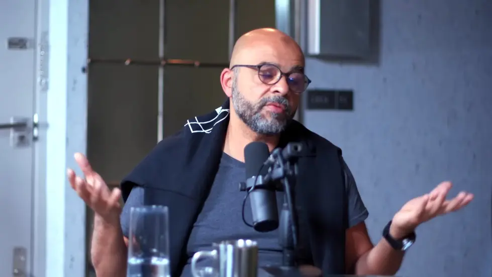 The Happiness Expert: Retrain Your Brain For Maximum Happiness: Mo Gawdat | E144 057