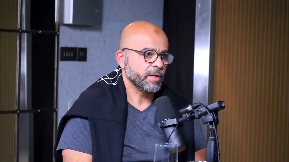 The Happiness Expert: Retrain Your Brain For Maximum Happiness: Mo Gawdat | E144 064