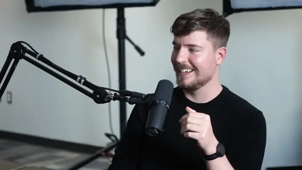 MrBeast: Future of YouTube, Twitter, TikTok, and Instagram | Lex Fridman Podcast #351 024