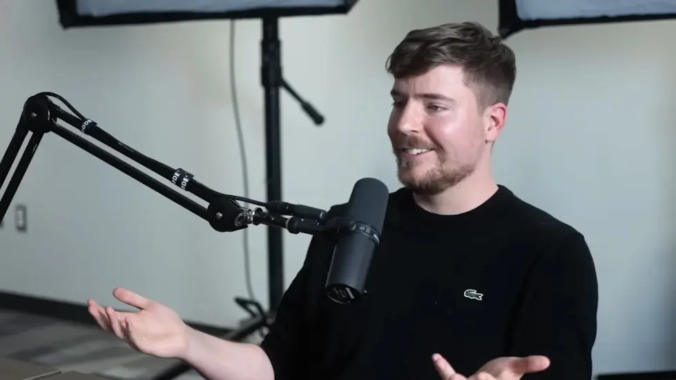 MrBeast: Future of YouTube, Twitter, TikTok, and Instagram | Lex Fridman Podcast #351 040