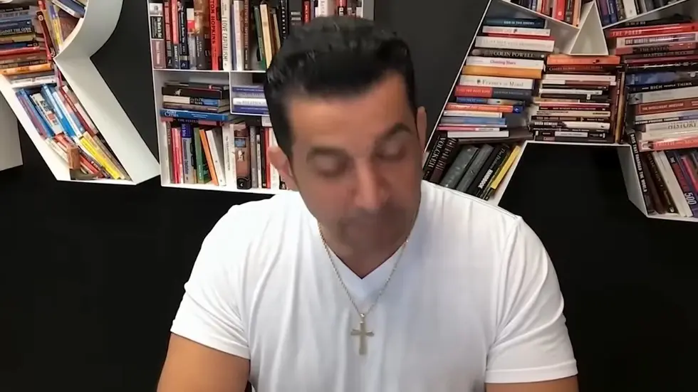 The KEY HABITS All Successful People Have To ACHIEVE ANYTHING! | Patrick Bet David & Jay Shetty 002