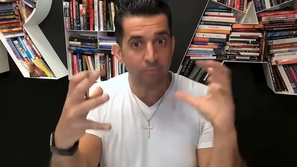 The KEY HABITS All Successful People Have To ACHIEVE ANYTHING! | Patrick Bet David & Jay Shetty 010